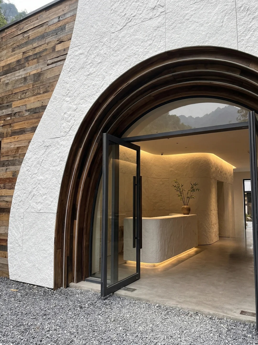 Reshaping Facades The Global Renovation Wave and the Flexible Stone Alternative-chapter2